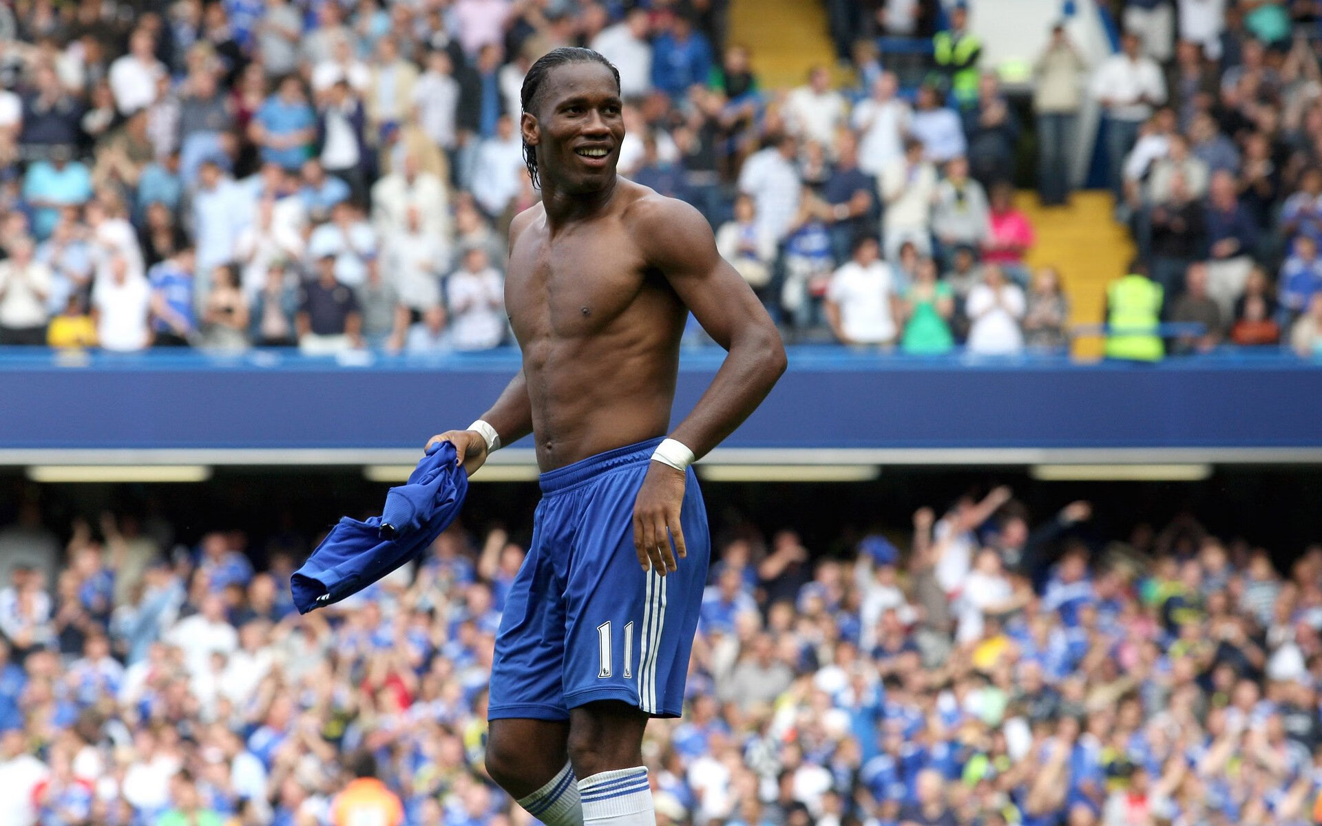 传控球队是否易被长传反击打穿防线中轴,传控打法和防守反击